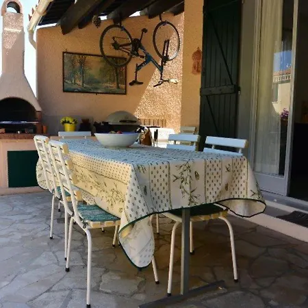 Ferienhaus Mitoyenne T3 Avec Piscine Et Parking - Fr-1-607-49 Agde