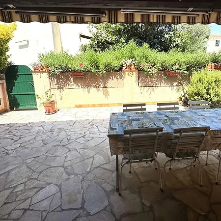 Mitoyenne T3 Avec Piscine Et Parking - Fr-1-607-49 Ferienhaus